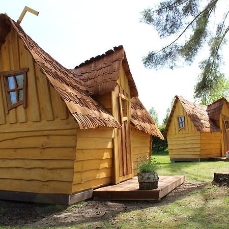 Kargaja Kuke Saun & Kaemping Hotel Padakorve Ngoại thất bức ảnh